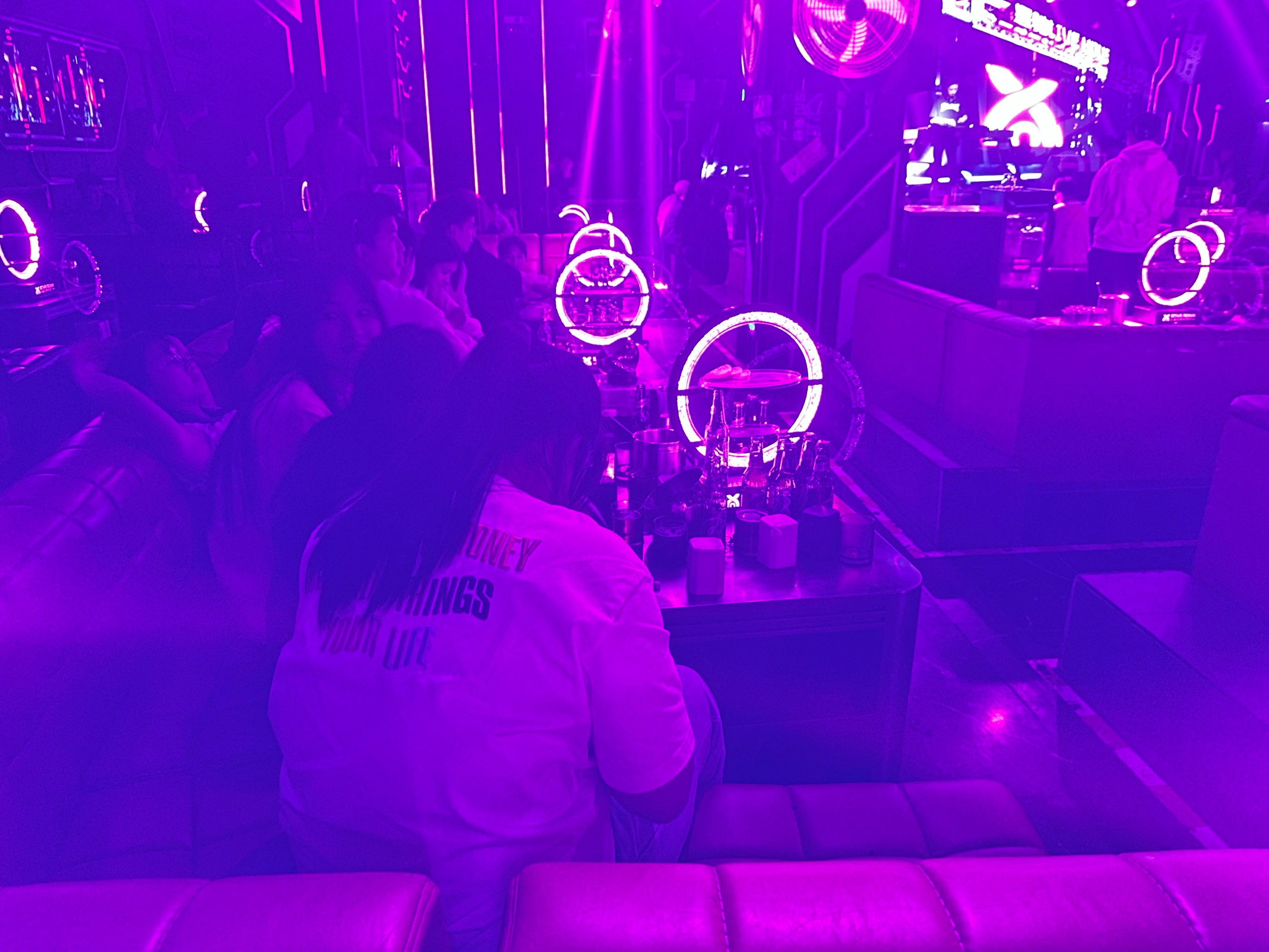 宝鸡商务ktv推荐低端场商务ktv精选-岐山县ktv预订